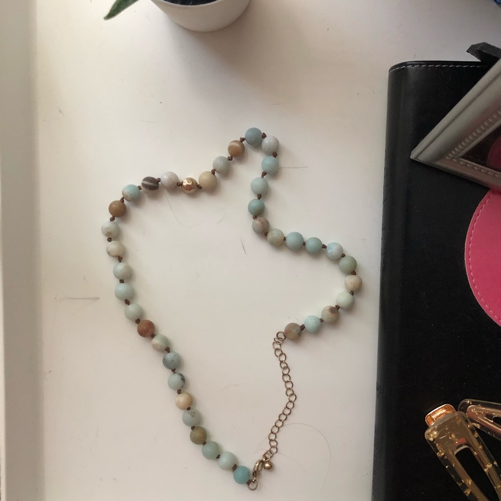 multicolor beaded short necklace